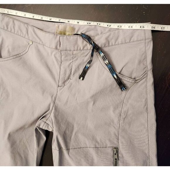 Athleta 3/4 Long Nylon Cargo Shorts Gray size 6 (31x17) drawstring snap zipper - Picture 4 of 11